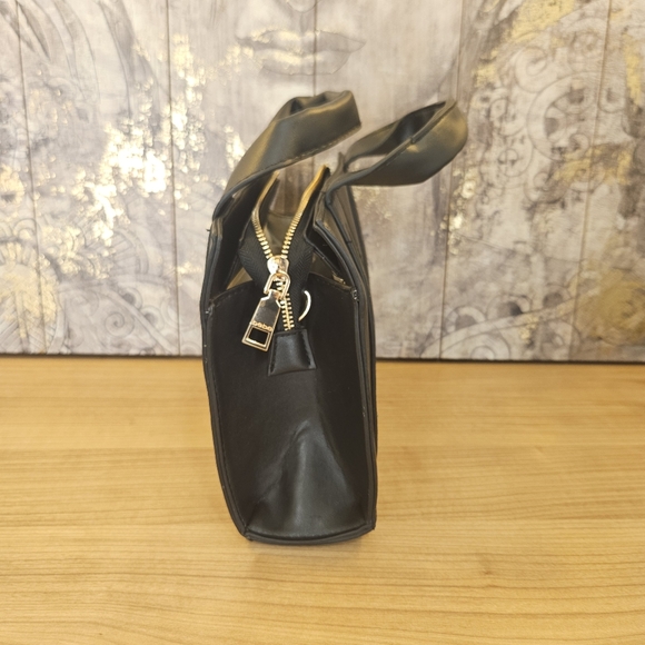 🔥Bebe Hannah mini black satchel hand bag - Picture 4 of 11